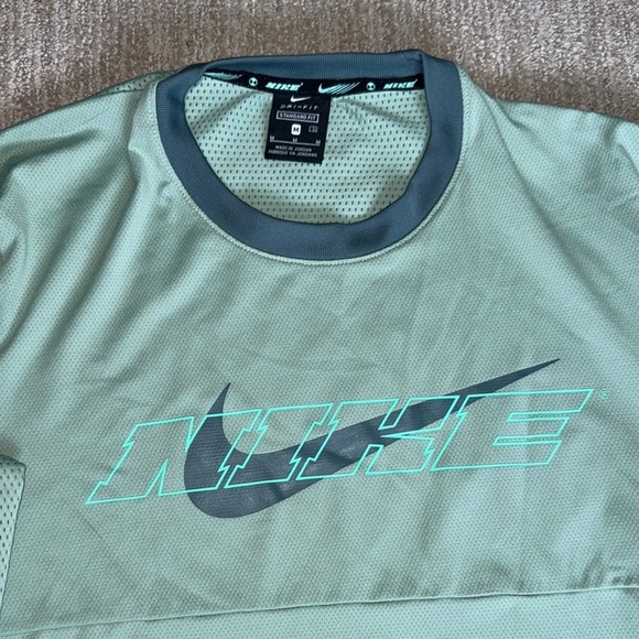 Nike Dri-FIT Sport Clash Mesh Tee – Mint Green – Long Sleeve – Men's Medium - Picture 3 of 13